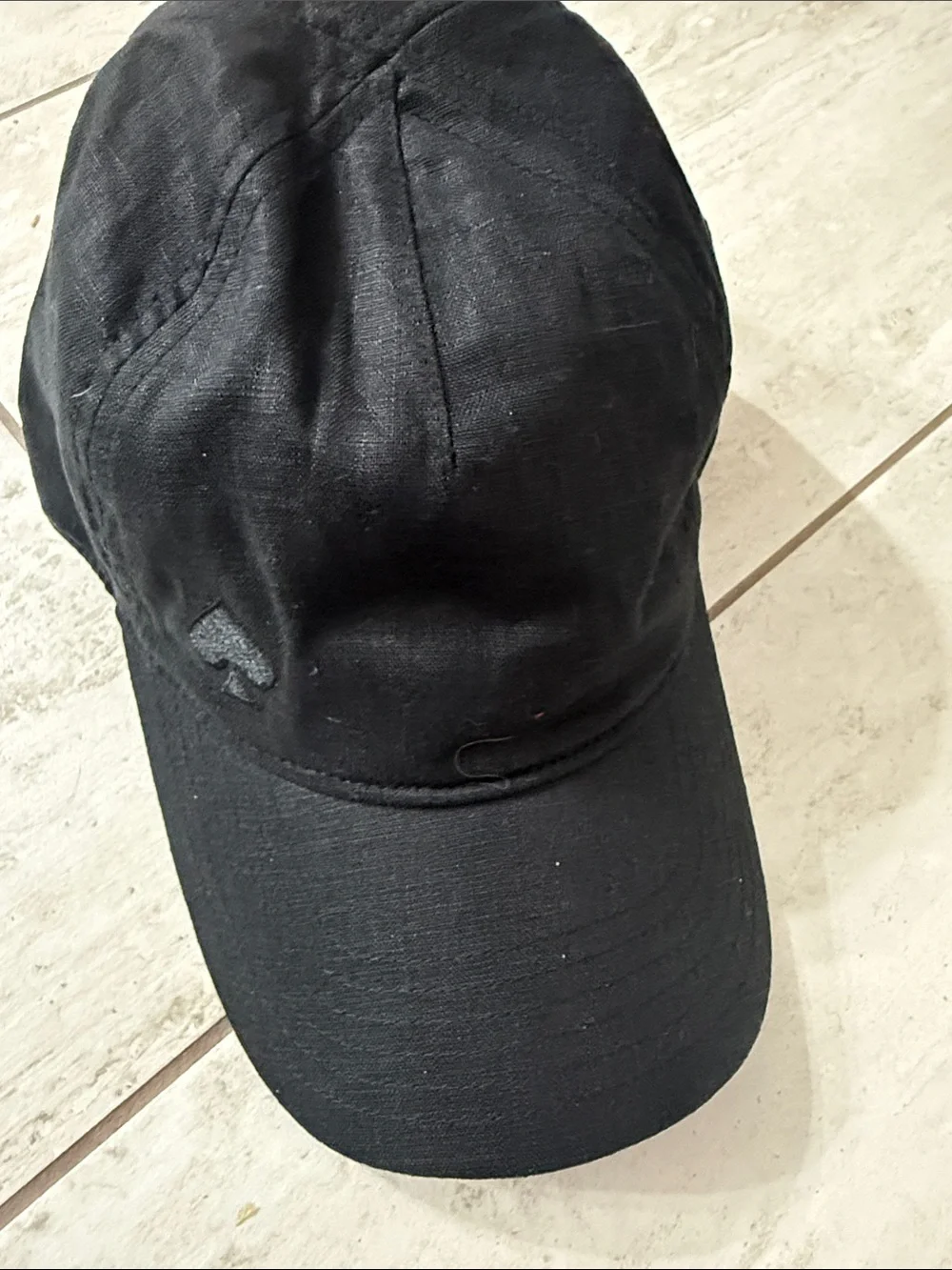 kate spade black baseball cap with white logo nwt .. linen